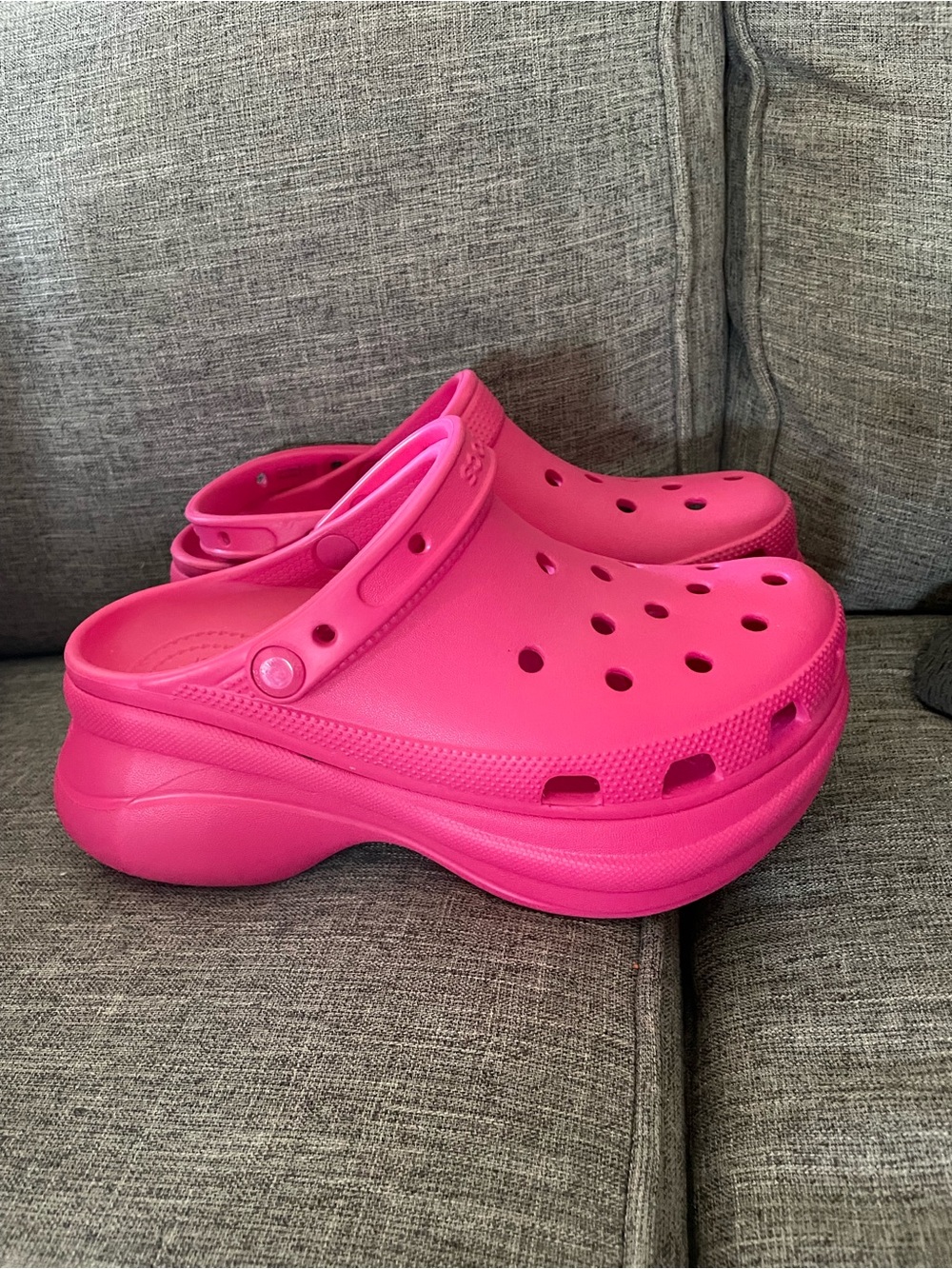 Crocs classic Bae Clogs Dragonfruit pink slip on Platforms w8